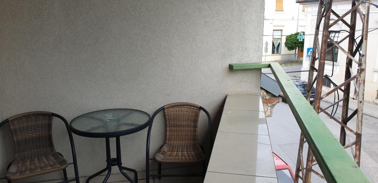 Apartman Natasa 1 Vrsac Zewnętrze zdjęcie